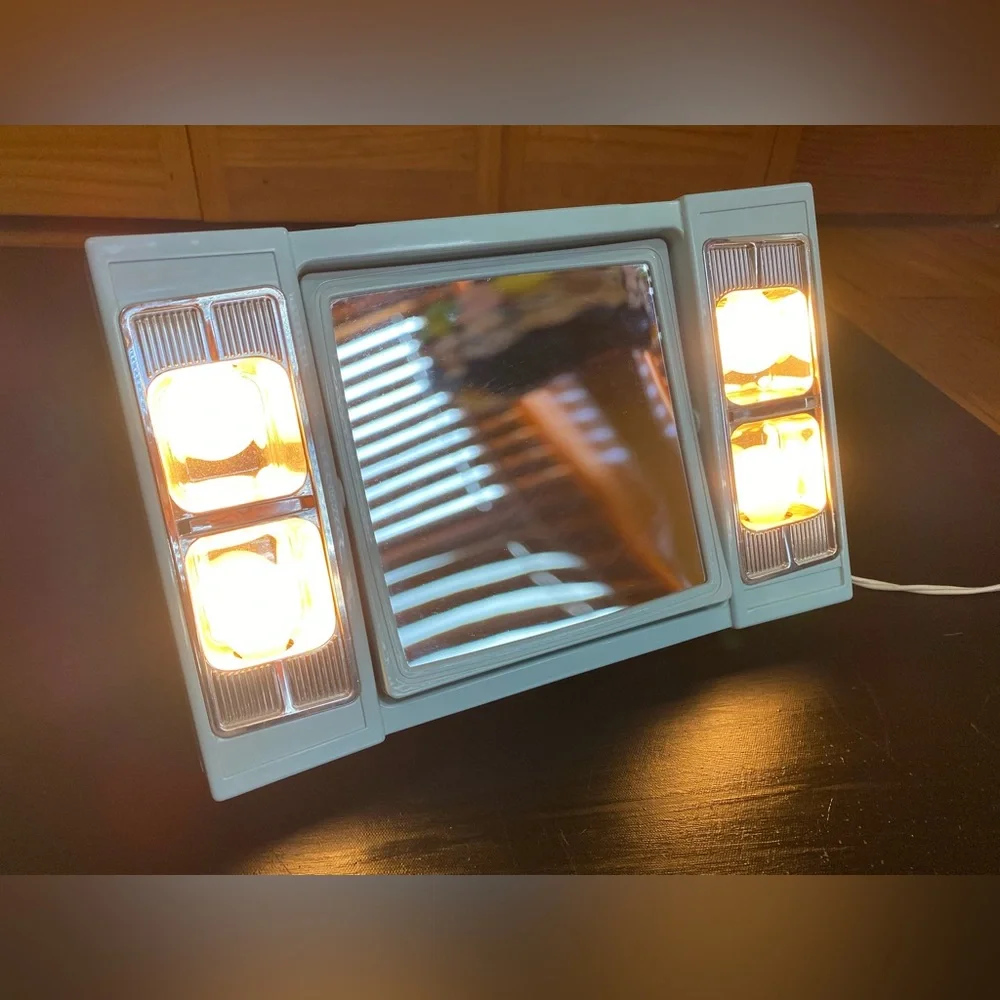 60s Vintage • Model’s Choice vanity mirror with case #Mod